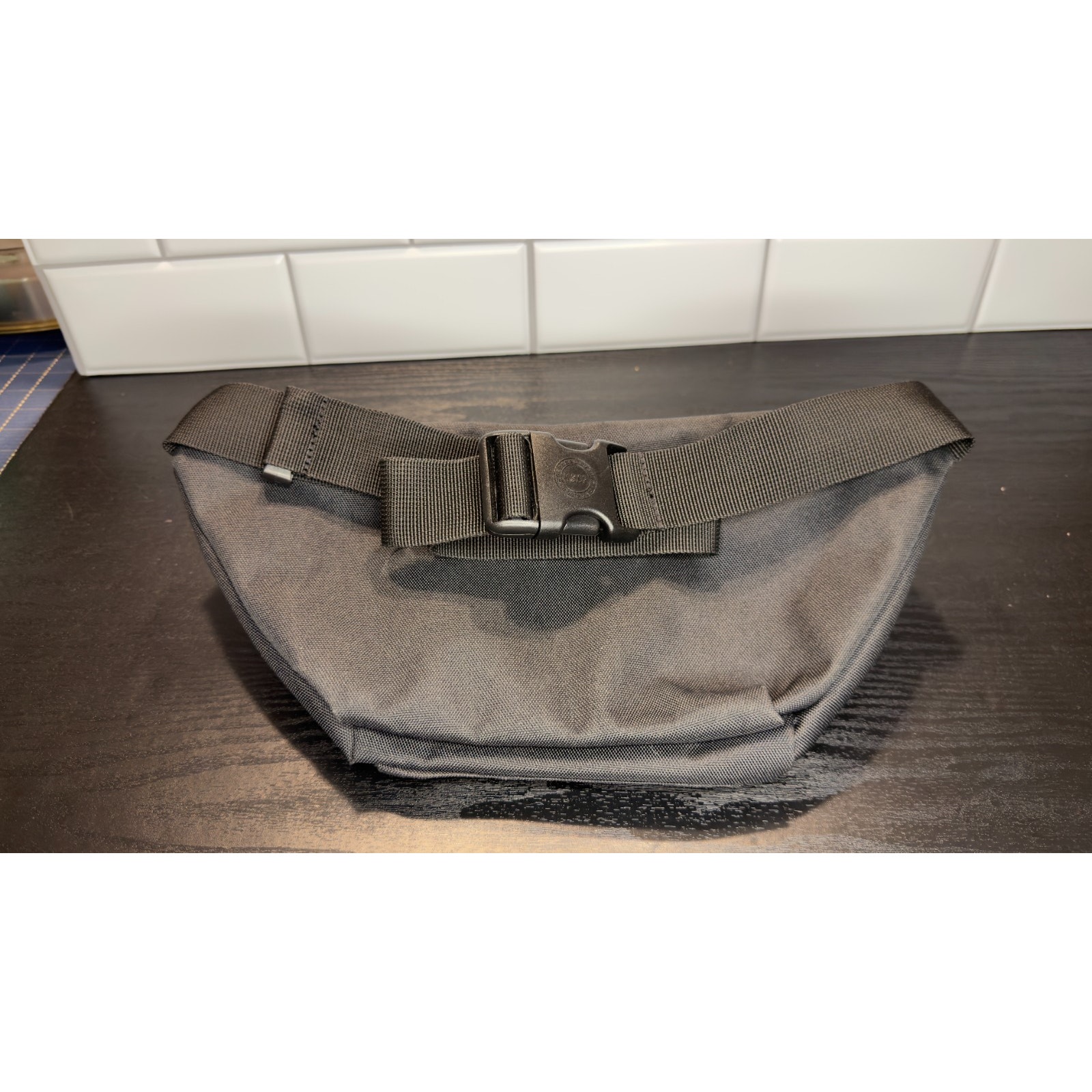Herschel Supply Co. Hip Pack Black Nwot — image 6 of 7